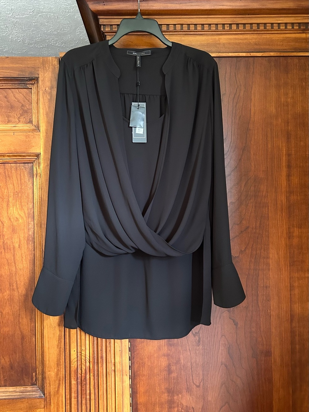 NWT BCBGMAXAZRIA Jaklyn Draped Front Blouse - Black - Size M - Picture 16 of 16